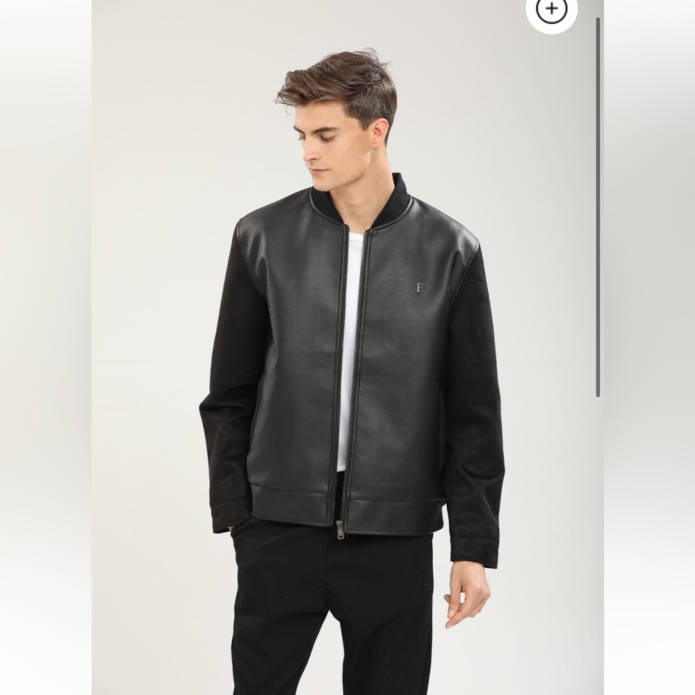 Black leather jacket suede black sleeves 
Serial number M19120